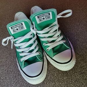 Converse Women's size 8 Men's size 6 Green Shoes